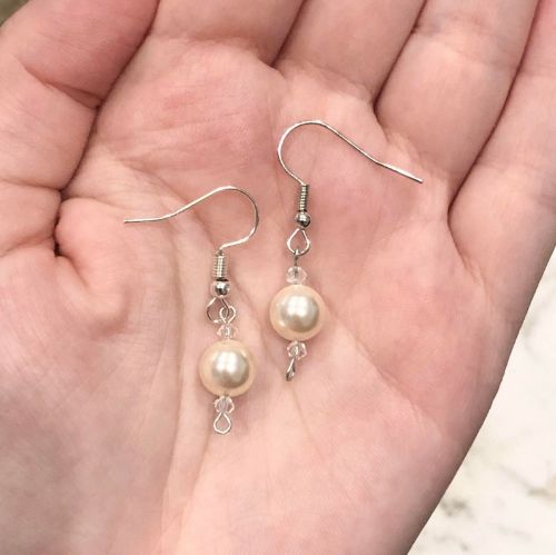 Picture of Swarovski Pearl Earrings - White